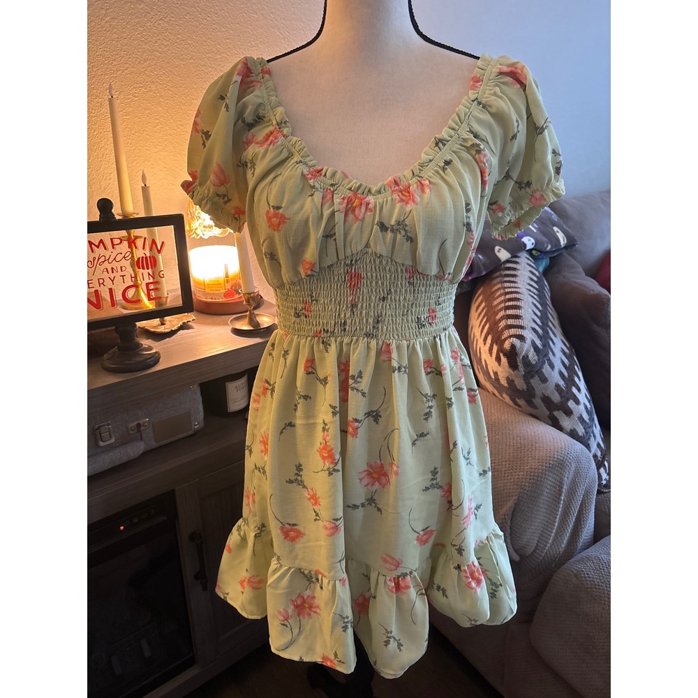No Comment NWOT women's small green floral dress